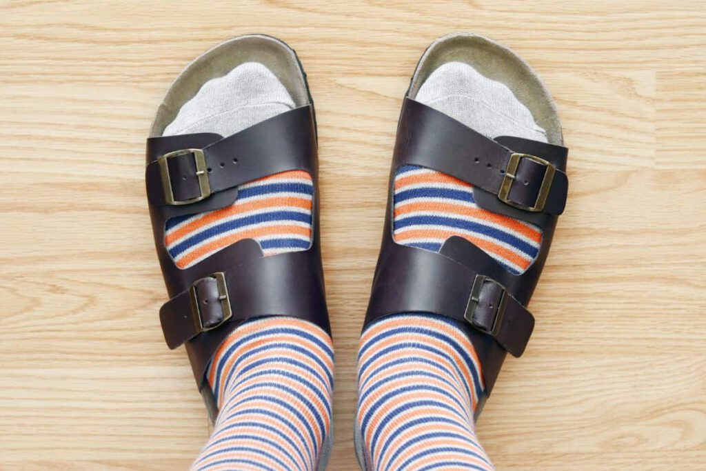 chanclas con calcetines