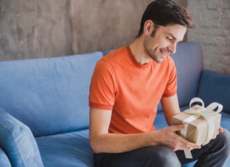 Cómo elegir el regalo perfecto para un hombre según su estilo